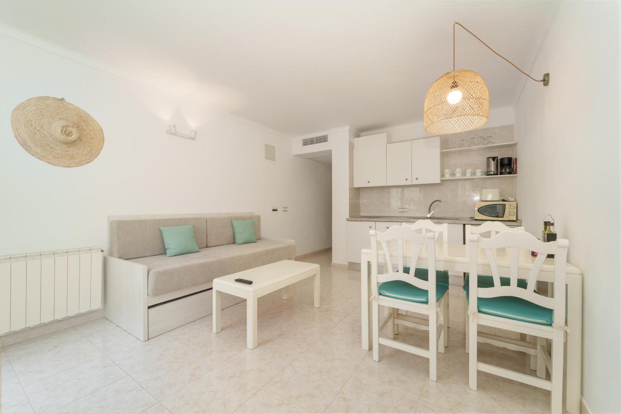 Apartaments Andreas 콜로니아 산트 호르디 외부 사진