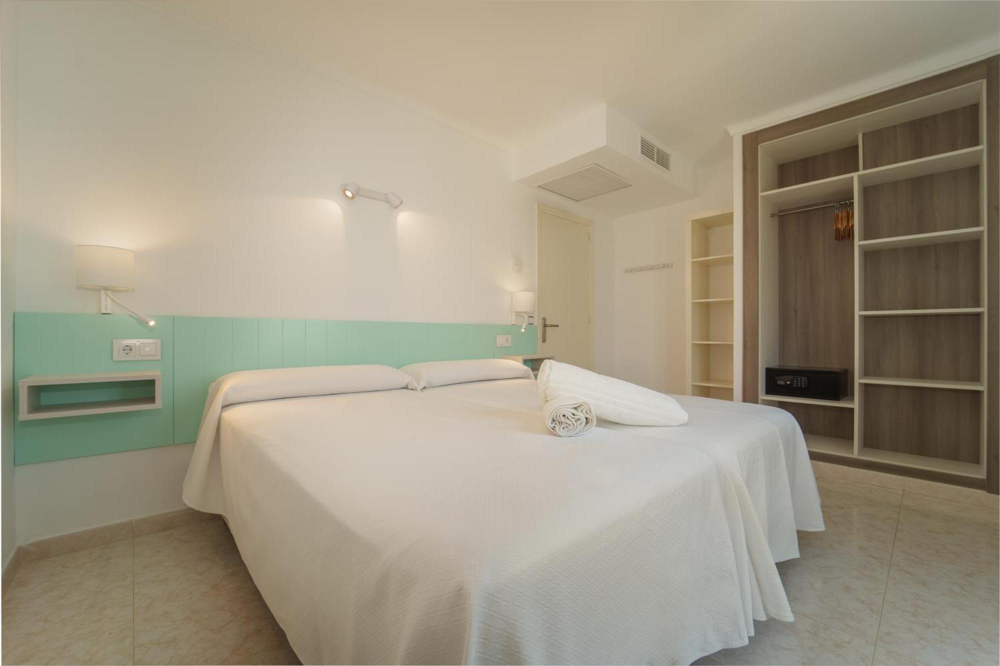 Apartaments Andreas 콜로니아 산트 호르디 외부 사진